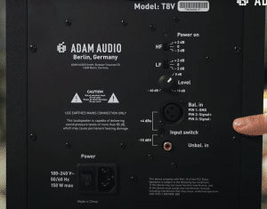 ADAM AUDIO Monitores T8V