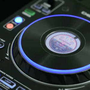 Review del Denon DJ Prime 4: El todo en uno definitivo