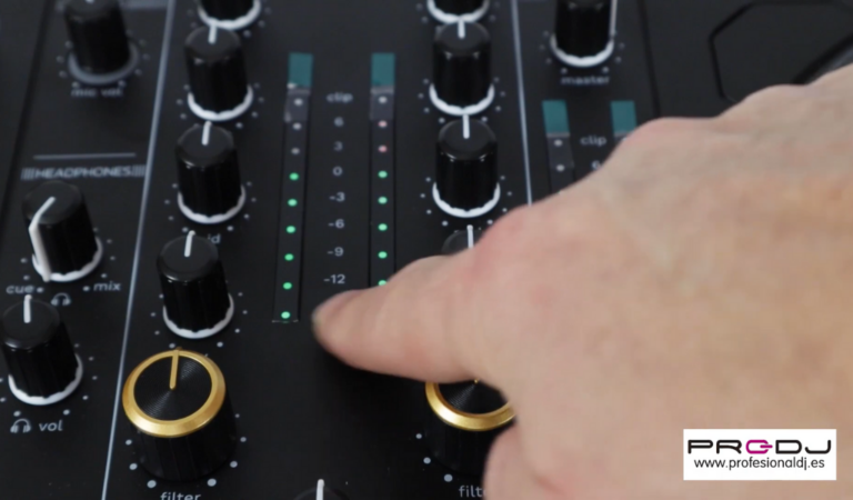 Unboxing & Review de Hercules DJControl Inpulse T7 Premium