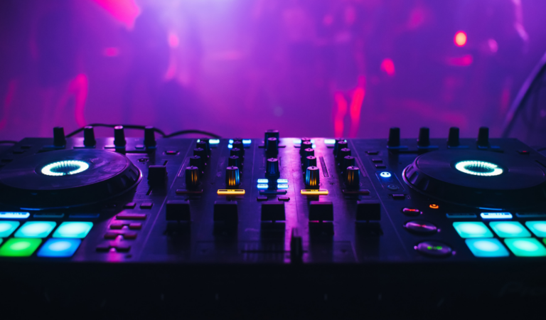 La psicología en tus sesiones DJ ¿Cómo influir en el ánimo del público?