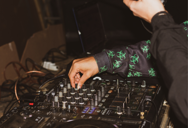 Configura tu cabina DJ para hacer streams