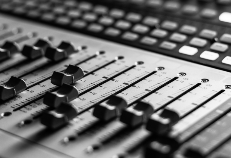 Uso de IA en la producción musical ¿Oportunidad o amenaza?