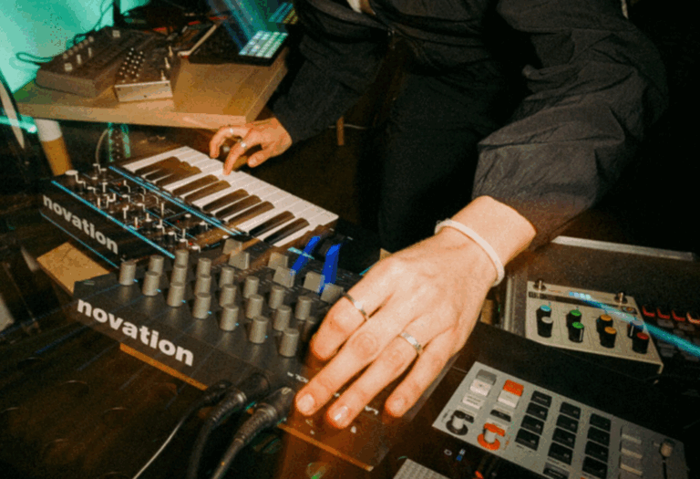 Novation Launch Control XL MK3: Nuevo Controlador MIDI