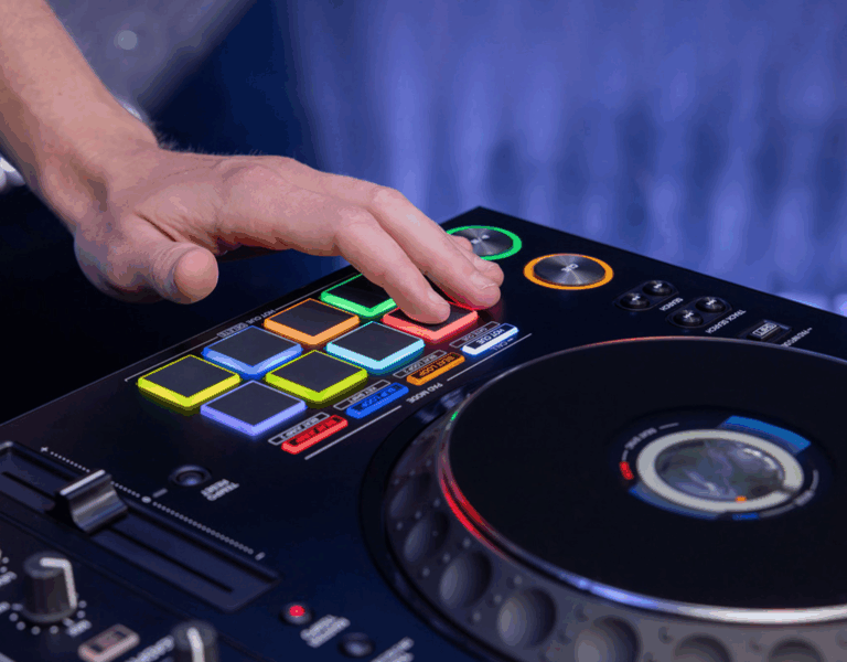 PIONEER DJ OPUS-QUAD: Compatible con Apple Music