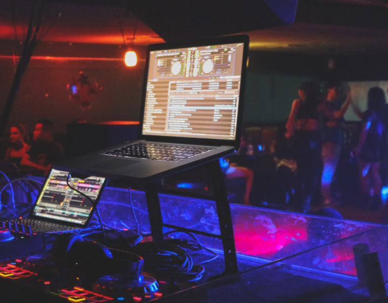 Los Mejores Regalos de Navidad para Producción Musical Los Mejores Regalos de Navidad para Producción Musical