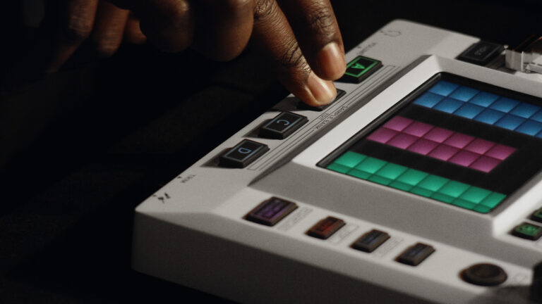 KORG KAOSS PAD V: Procesador de Efectos y Sampler KORG KAOSS PAD V: Procesador de Efectos y Sampler