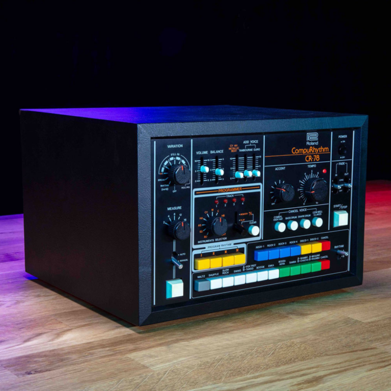 Roland CR-78: Caja de Ritmos Histórica en Formato Plugin