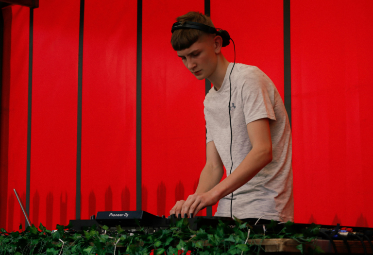 ¿Cómo usar Stems en directo?: Casos reales y configuración correcta ¿Cómo usar Stems en directo?: Casos reales y configuración correcta