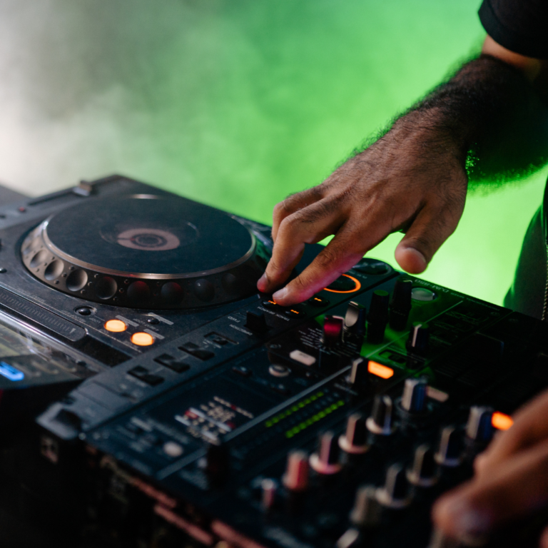 WELX WLX4: Cables “Todo en Uno” WELX WLX4: Cables “Todo en Uno”