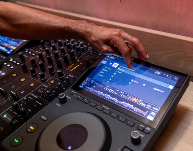 Unboxing & Review de AlphaTheta CDJ-1500X Unboxing & Review de AlphaTheta CDJ-1500X