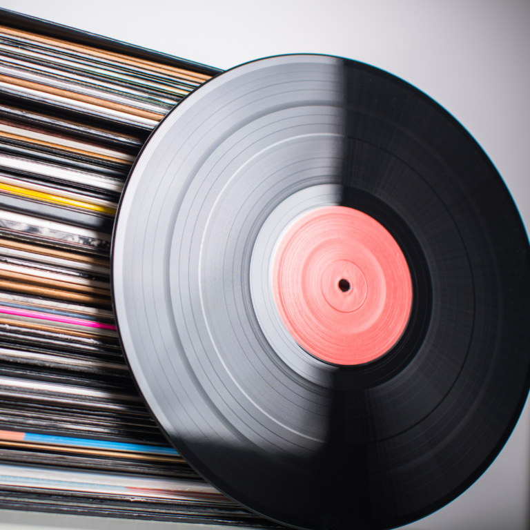 Suno Vinyl: Convierte canciones creadas con IA en vinilos Suno Vinyl: Convierte canciones creadas con IA en vinilos
